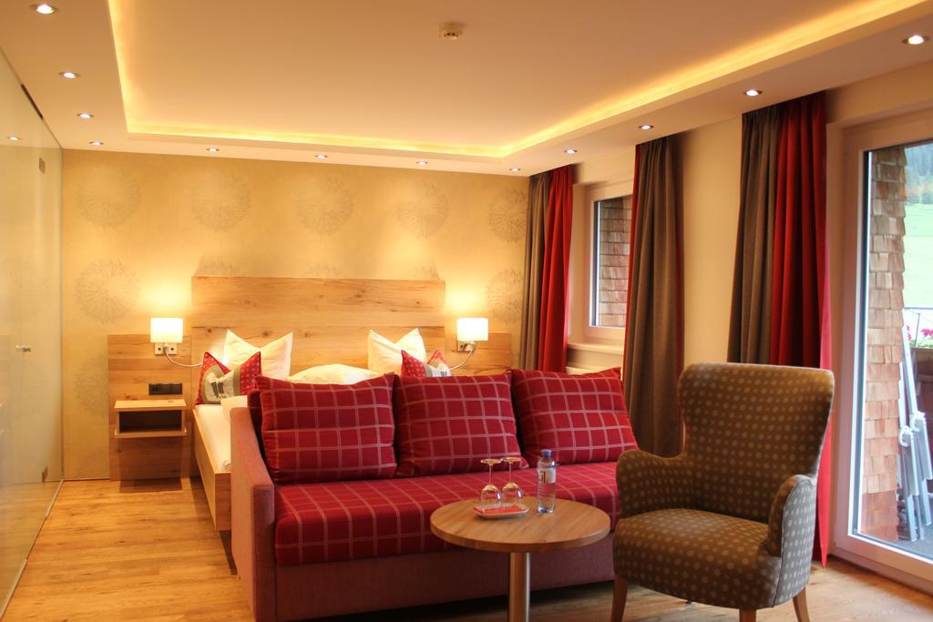 Hotel Garni Laerchenhof Lech am Arlberg Habitación foto